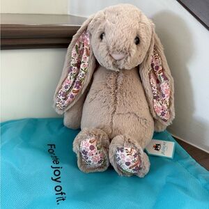 *NEW* Jellycat Petal Blossom Bunny